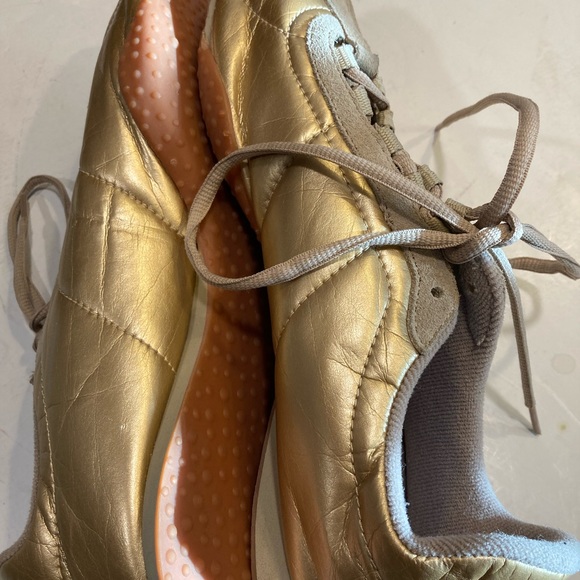 Bebe Sport Womens 9.5 Sneakers Gold Leather W/ suede Details & Rhinestones on B - Picture 16 of 16